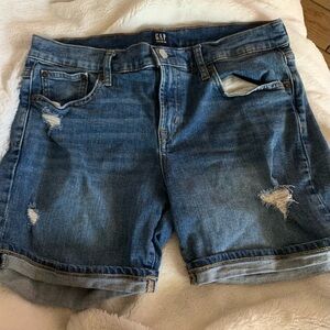 Ladies Gap jean shorts size 30 regular